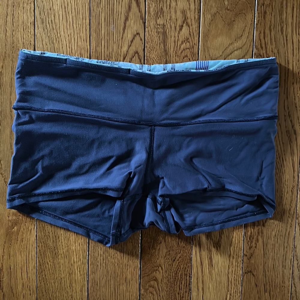 Reversible lululemon boogie short full on luon